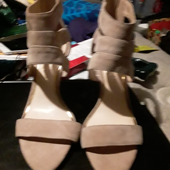 Jessica Simpson heels - Picture 5 of 6